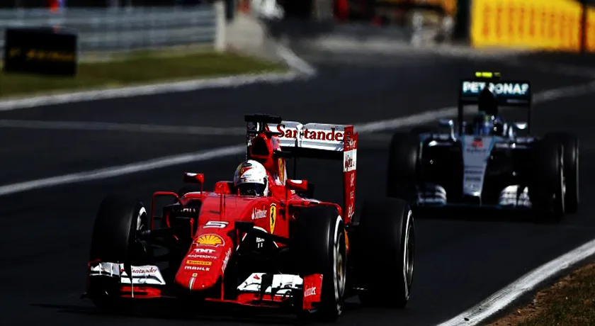 Vettel vence o GP da Hungria. Hamilton se atrapalha, mas fica no lucro