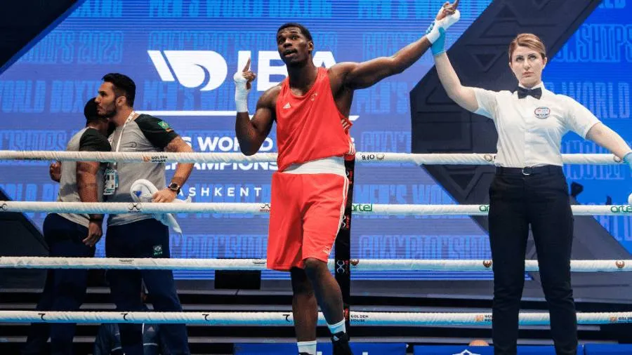 Baiano Wanderley Pereira vai à final do Mundial de Boxe do Uzbequistão