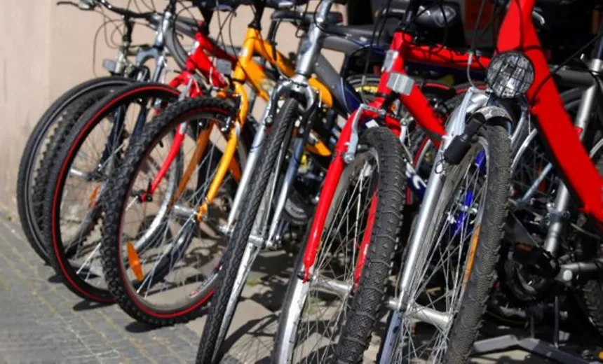Ciclistas relatam frequentes roubos de bicicletas de alto valor em Salvador