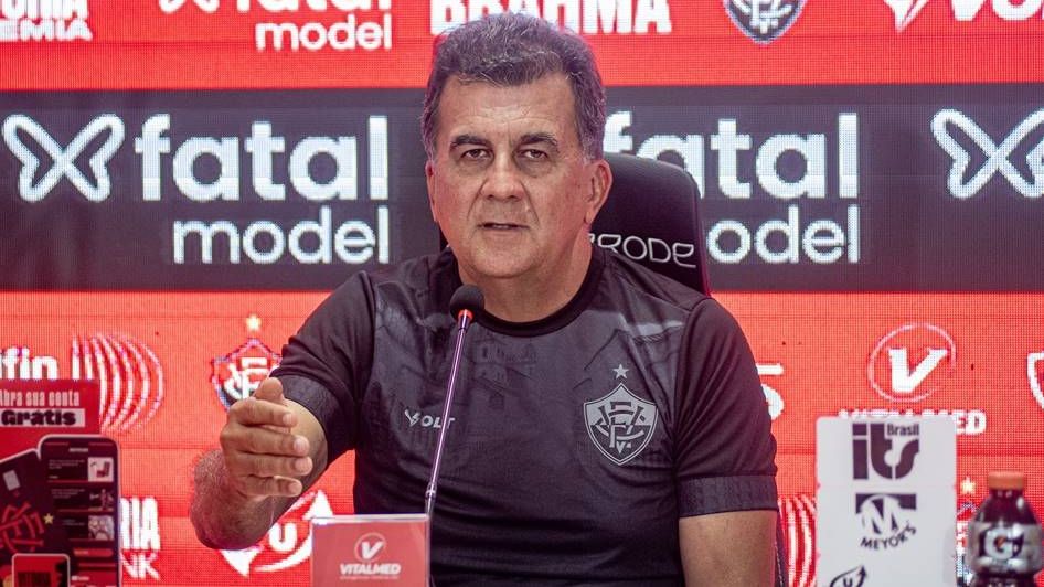 Fábio Mota se irritou com situação | Foto: Victor Ferreira/EC Vitória
