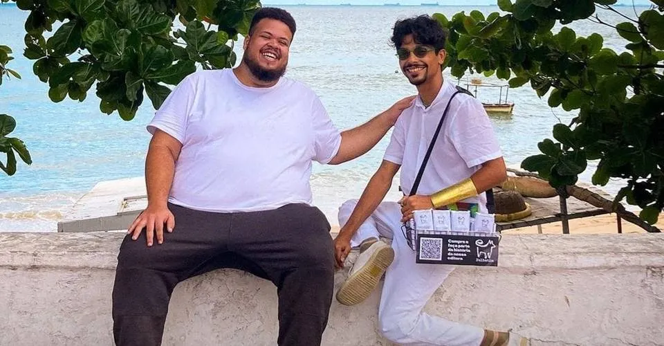 Jovens de Salvador criam editora para compartilhar o cotidiano de um soteropolitano