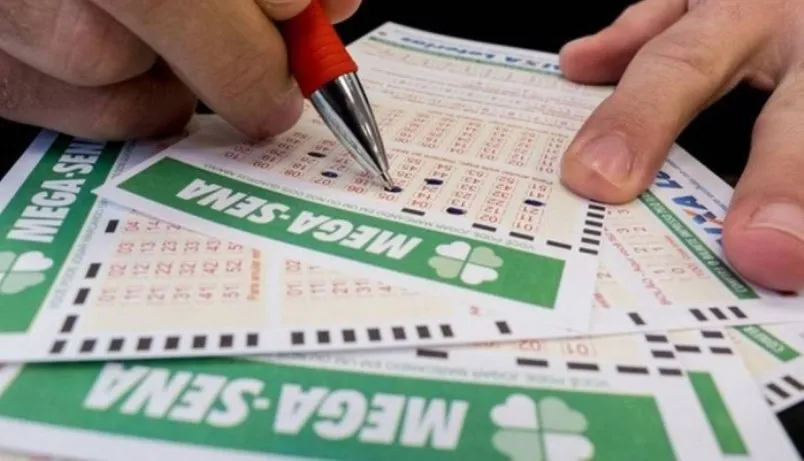Mega-Sena acumula e pode pagar R$ 28,5 milhões em sorteio na próxima terça-feira