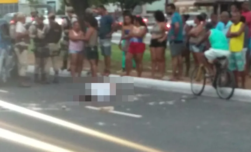 Homem é espancado na Vasco da Gama após tentar assaltar mulher em ponto