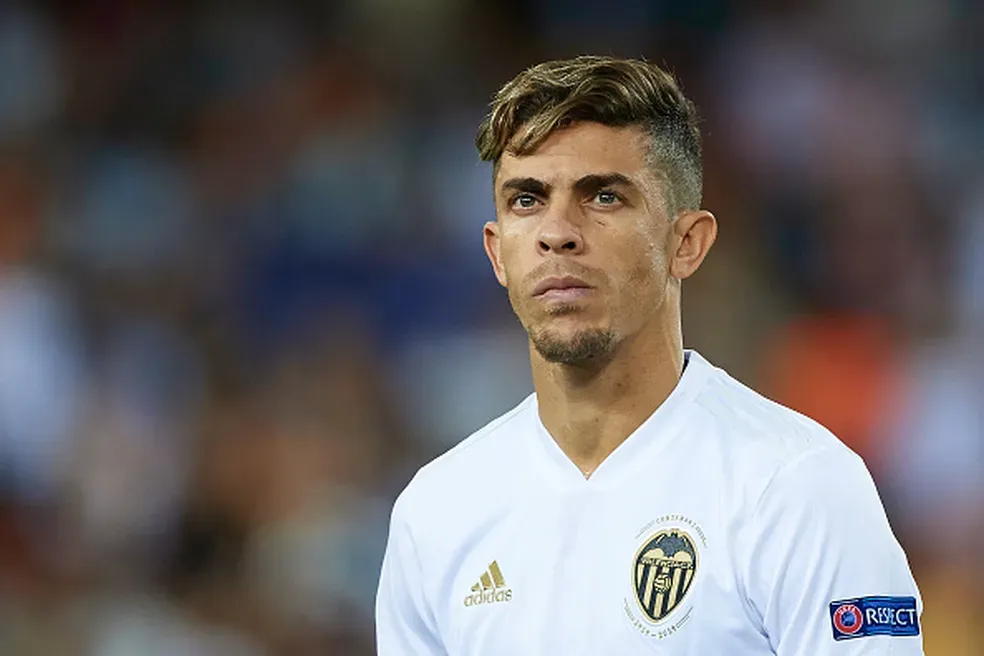 Gabriel Paulista, ex-jogador do Vitória, enaltece torcida do Valência em caso de racismo contra Vinícius Júnior