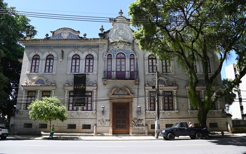 OSSALITRES &eacute; uma instala&ccedil;&atilde;o-performativa e a segunda 