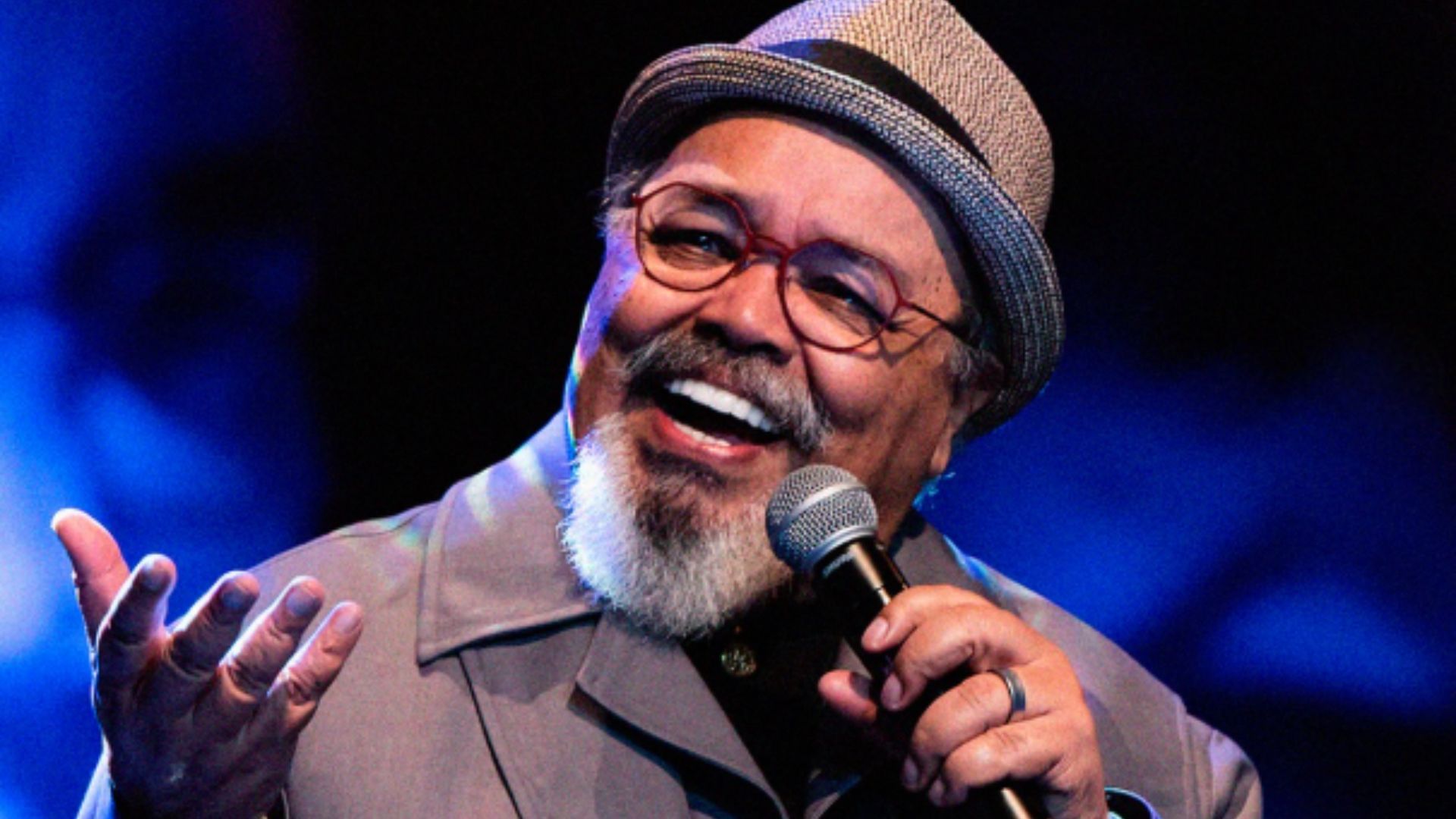 Jorge Arag&atilde;o se apresenta em Salvador no s&aacute;bado (24)