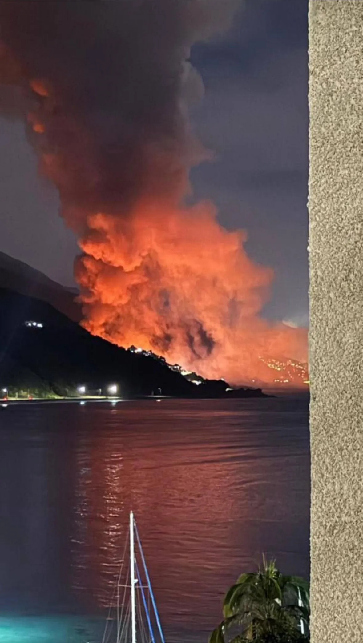 Ataque dos EUA contra Venezuela