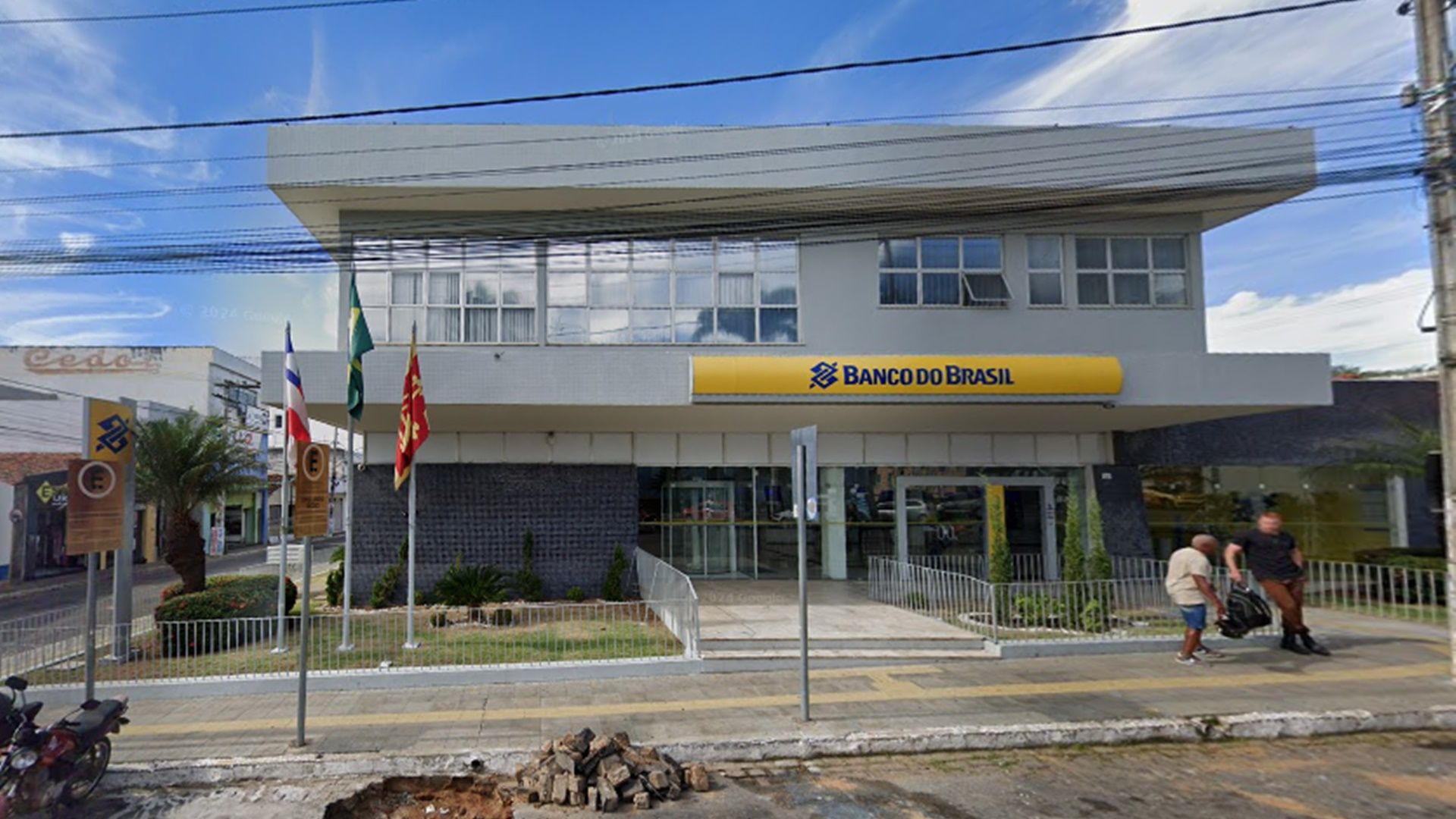 Suspeito foi presos tentando fugir da agência do Banco do Brasil. Foto: Google Street View