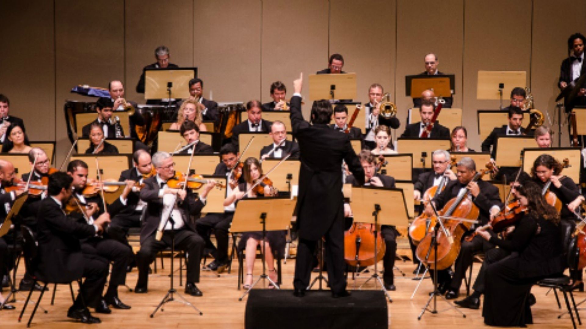 M&uacute;sica Cl&aacute;ssica em Salvador tem espa&ccedil;o e 'OSBA &eacute; a prova diso', afirma maestro