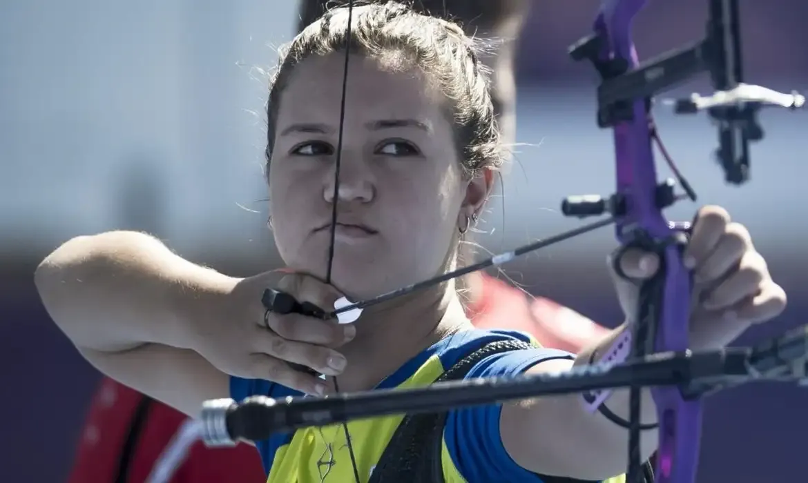 Após campanha histórica, Ana Luiza Caetano se despede nas oitavas de final do Tiro com Arco