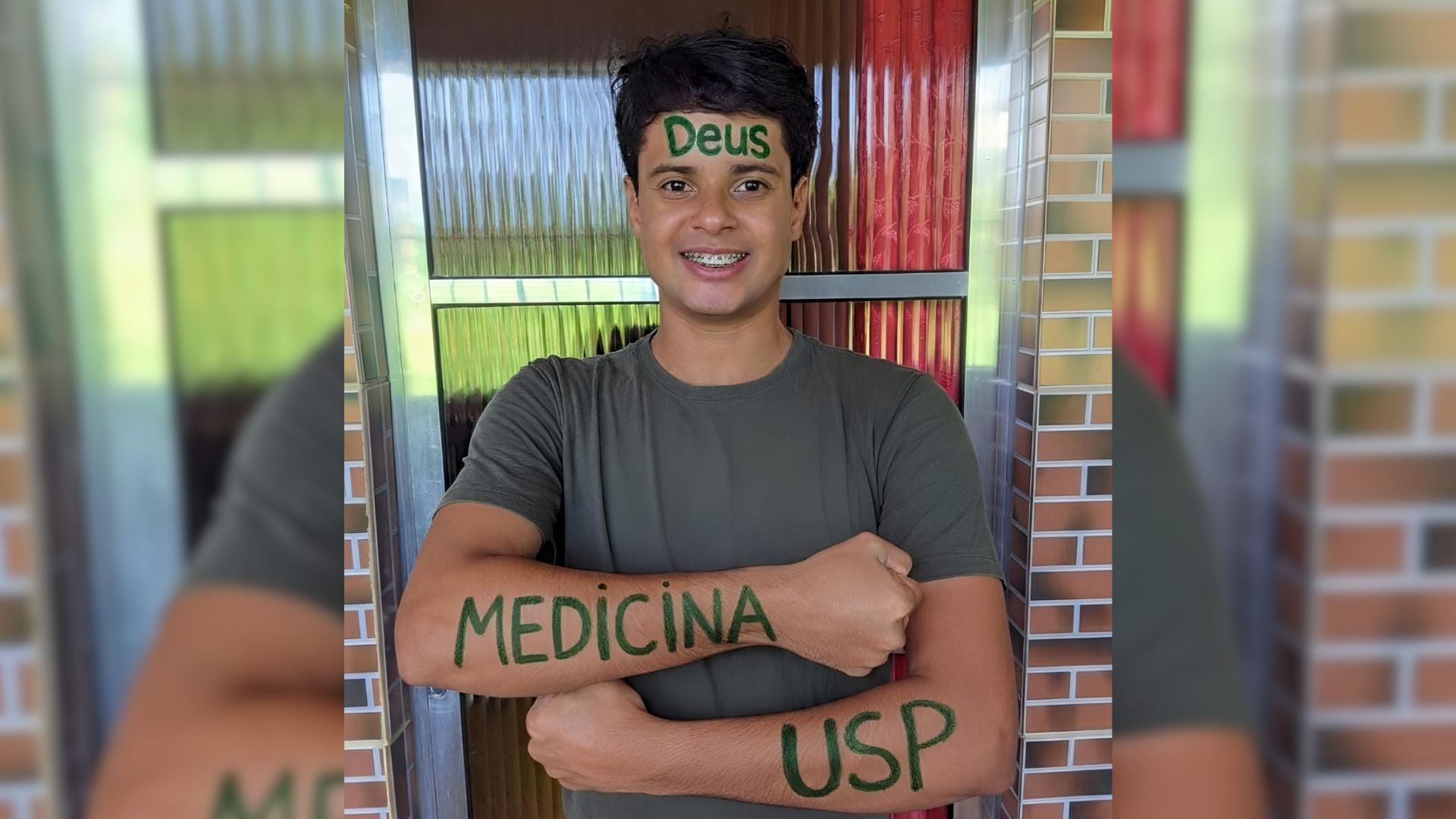 Wesley de Jesus, jovem morador de Cajazeiras, em Salvador, passou em 1&ordm; lugar na USP