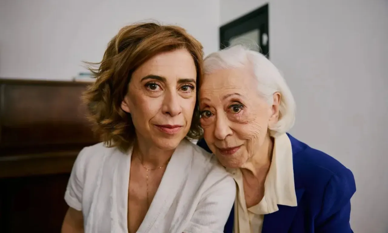 Fernanda Montenegro usou as redes sociais para celebrar conquista da filha