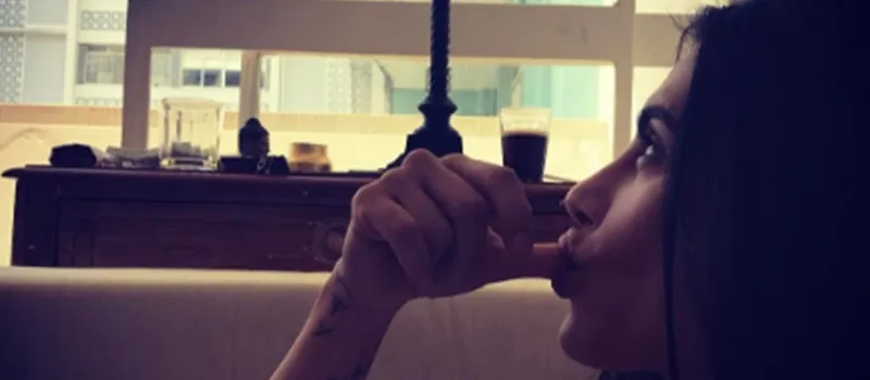 NÃO É DOCUMENTO: Cleo Pires fala sobre sexo: ?Não deixo de ficar com um cara porque não é bem dotado?