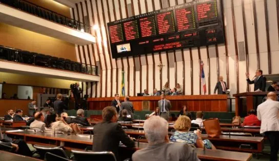 Presidente da AL-BA convoca sessão extraordinária para quarta-feira