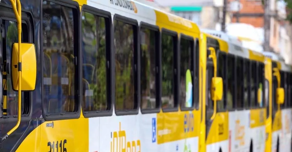 Moradores de três bairros de Salvador ganham nova linha de ônibus nesta terça-feira (24)