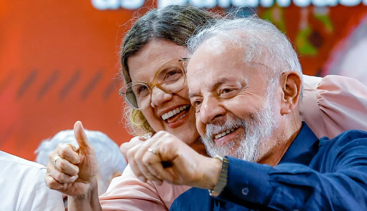 Lula anuncia nova líder do governo no senado após saída de Jaques Wagner