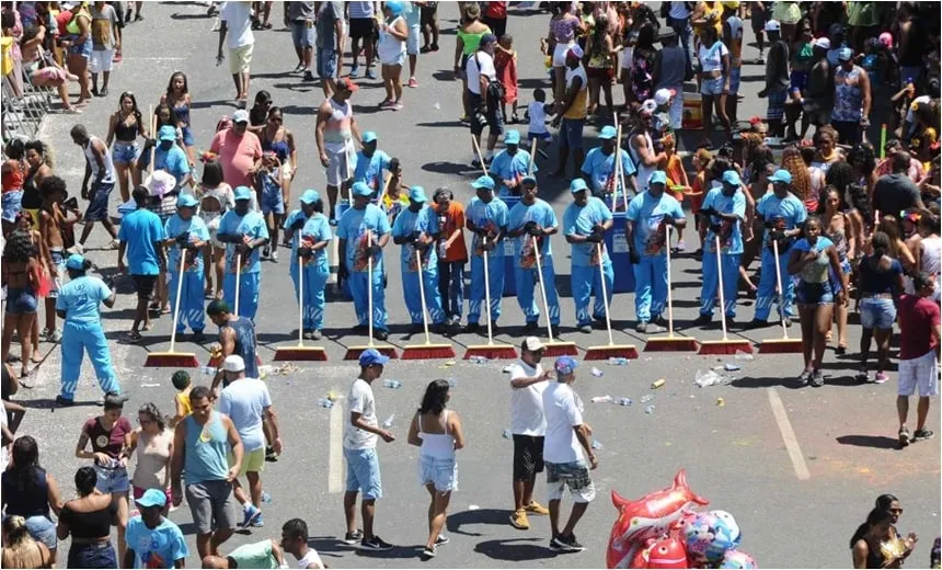 Cerca de 1,1 mil toneladas de lixo foram recolhidos durante o Carnaval em Salvador