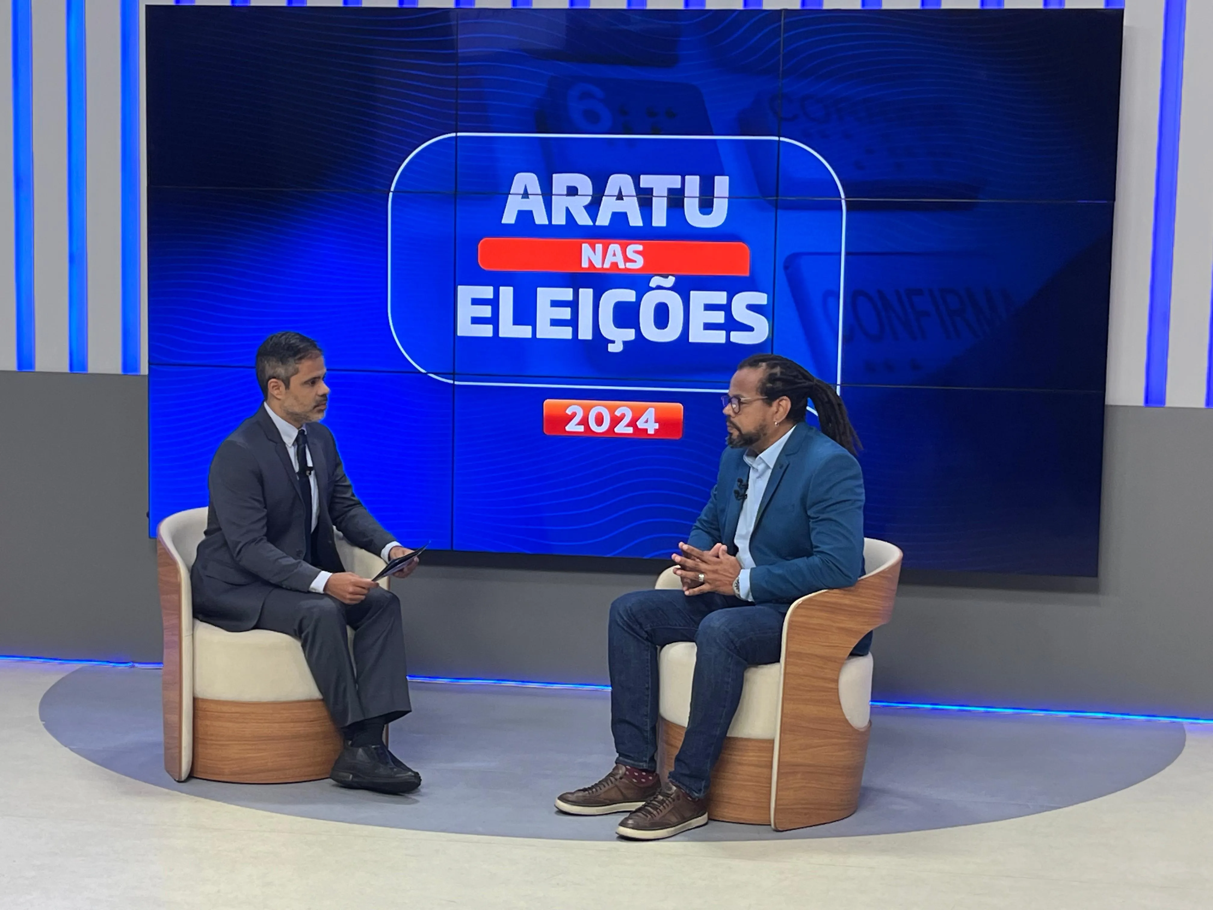 Kleber admite 'erro' em Hino com linguagem neutra e diz que 'tem que ensinar a gramática como ela é'