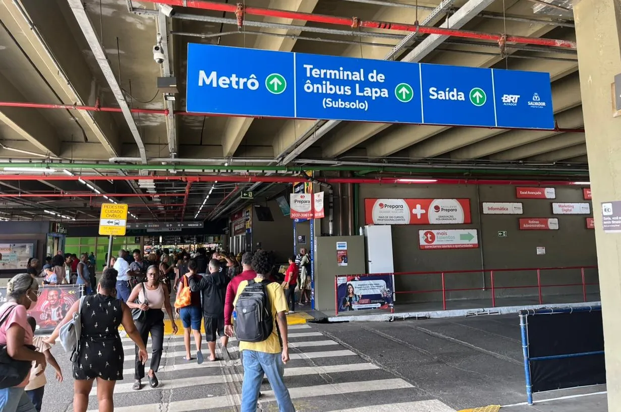 Reforma na Estação da Lapa altera plataformas de ônibus; saiba mais