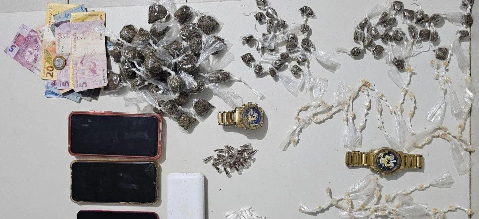 Operação da PM prende 3 suspeitos por tráfico de drogas em Madre de Deus