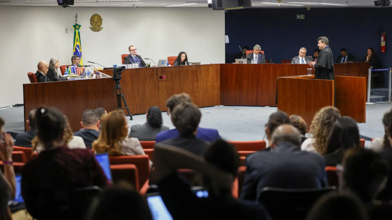 Julgamento da trama golpista será retomado na próxima terça-feira