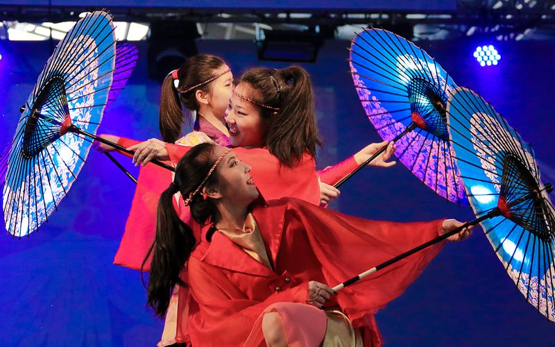 O Bon Odori em Salvador tamb&eacute;m &eacute; uma oportunidade para experimentar sabores da culin&aacute;ria japonesa e conhecer produtos ligados &agrave; cultura oriental/Foto: Reprodu&ccedil;&atilde;o&nbsp;