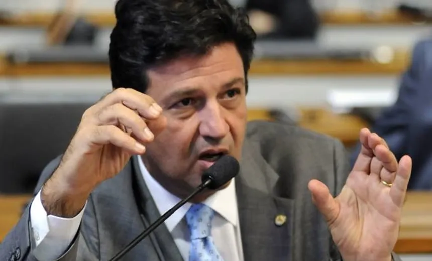 Ministro da Saúde usa a música “Jenifer” para alertar risco de contrair DSTs no Carnaval