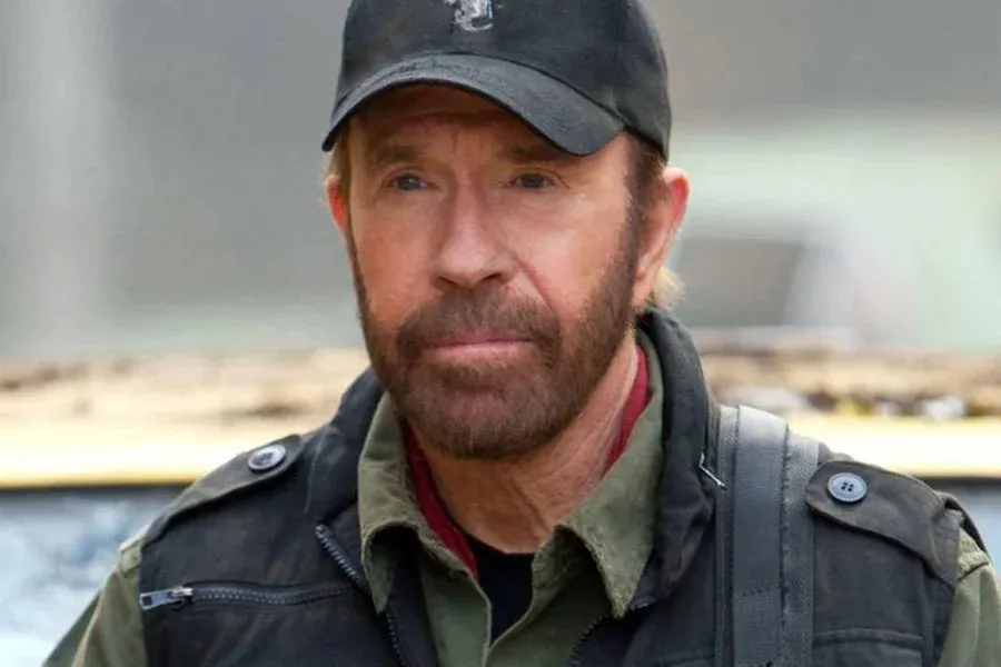 Morre Chuck Norris, aos 86 anos, astro de filmes de ação e rei dos memes