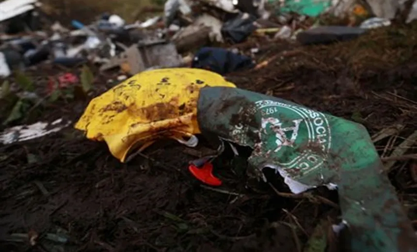 Famílias de vítimas de voo da Chapecoense querem ajuda de Bolsonaro