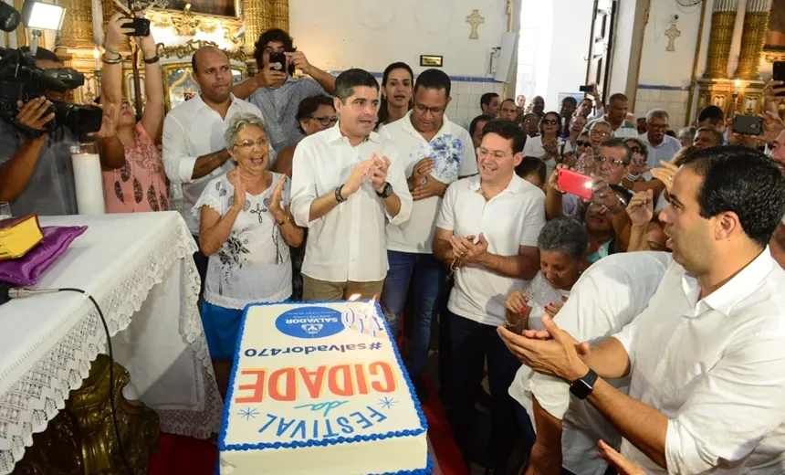 ACM Neto celebra Salvador em missa e exalta investimentos de R$ 850 milhões