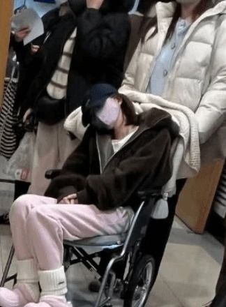 Zhao compartilhou momentos de sua recuperação em casa. Fotp: Reprodução| Redes Sociais
