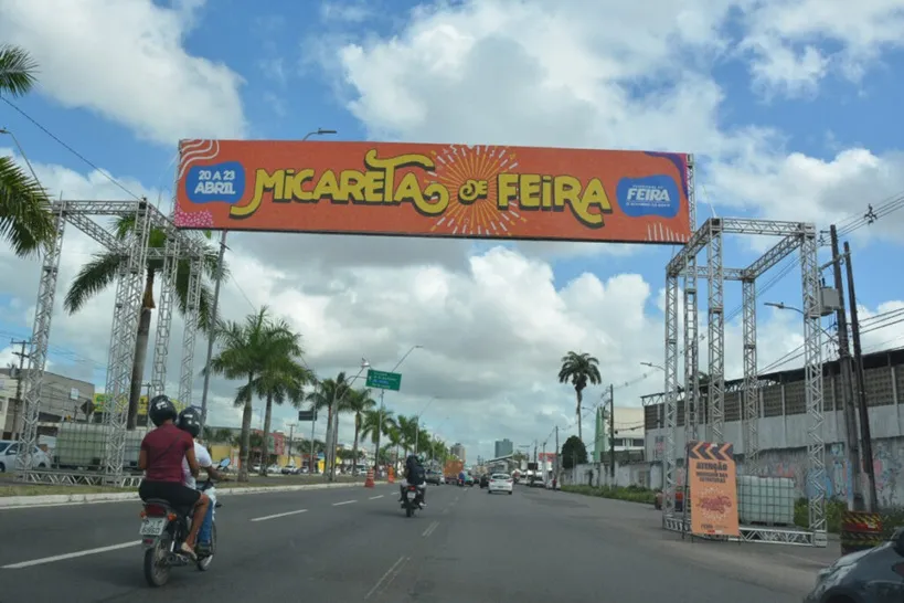 Vereador denuncia exclusão de artistas locais na Micareta de Feira 2025