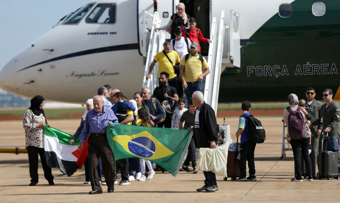 Pela 1ª vez brasileiros que estavam na Cisjordânia são resgatados