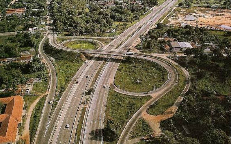Antes de pegar a BR-116, faça a revisão do veículo, respeite os limites de velocidade e evite ultrapassagens em locais proibidos/Foto: Reprodução