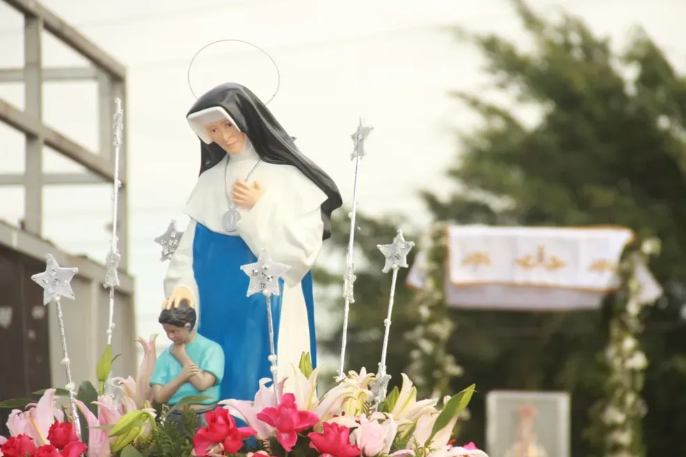Além dos shows, a festa inclui missas, procissões, quermesses e a inauguração de uma imagem de Santa Dulce com o Papa Francisco. | Foto: Pastoral da Comunicação - Santuário Nossa Senhora das Candeias
