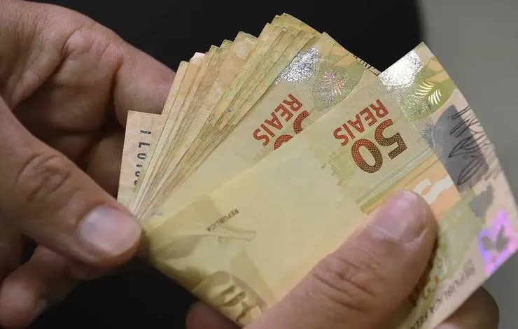 Brasileiros ainda não sacaram R$ 7,51 bilhões de valores a receber