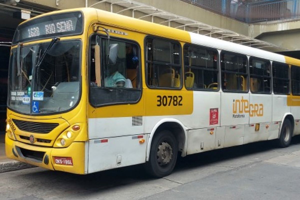 Quatro linhas de ônibus terão itinerário modificado em Itacaranha devido à obras feitas pela Seinfra. Foto: PH Sacramento/Ônibus Brasil