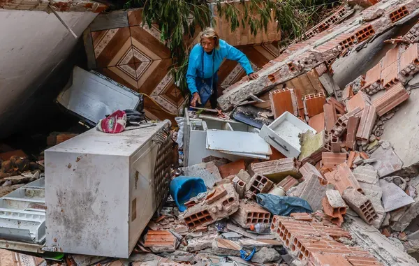 Tragedia Em Minas Sobe Para 72 O Numero De Mortos Apos Deslizamentos