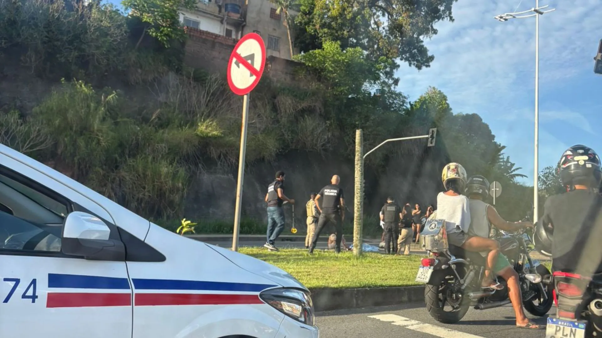 Acidente entre caminhão e moto na Av. 29 de Março deixa uma pessoa morta