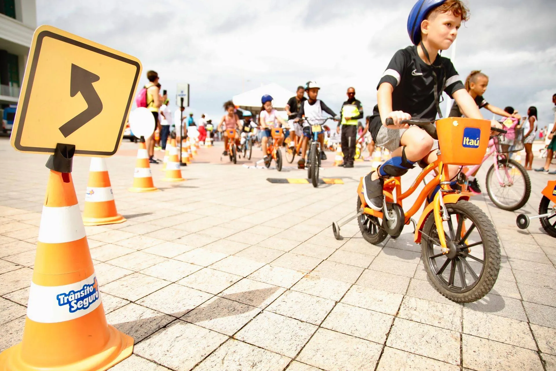 Maio Amarelo: Circuito Infantil de Bike acontece em bairros da capital