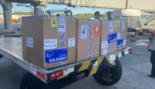 Novo carregamento da Pfizer chega a Bahia; produção de CoronaVac segue parada