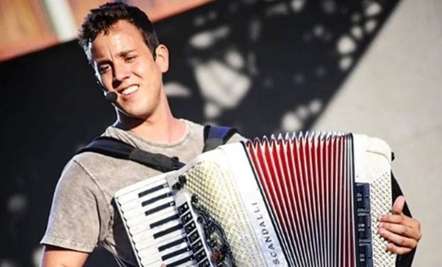 MÚSICA: Banda Forró do Tico anima Salvador e Vilas do Atlântico nessa semana