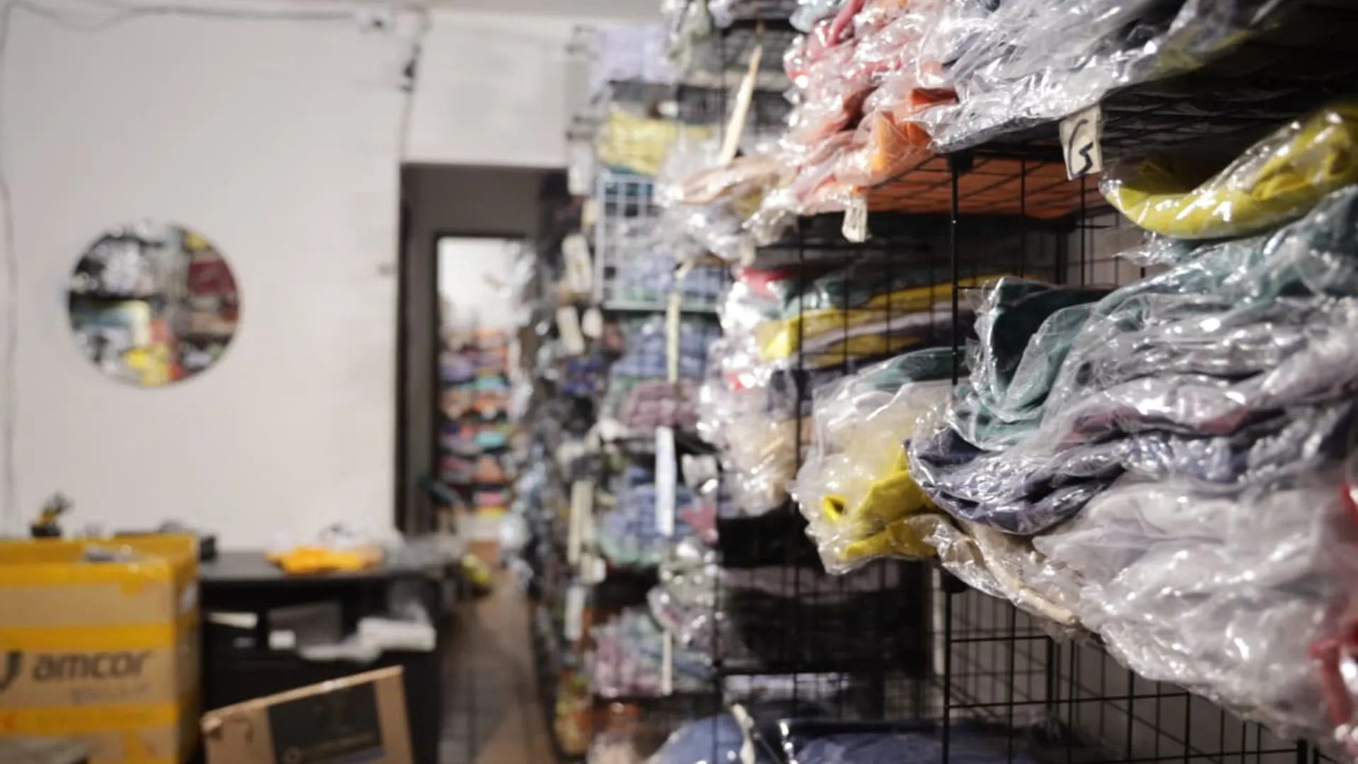 Roupas falsificadas foram apreendidas em Salvador e Lauro de Freitas
