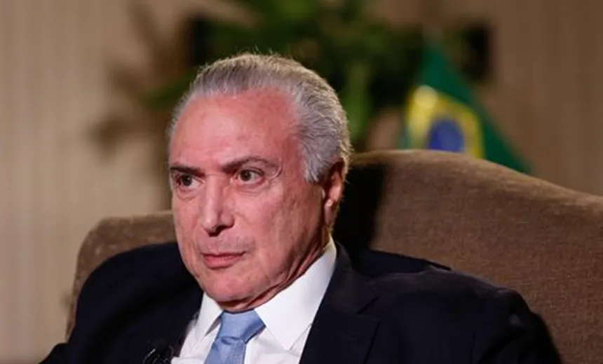 ALVO FÁCIL: Temer defende governo e critica “torcida organizada pelo fracasso”