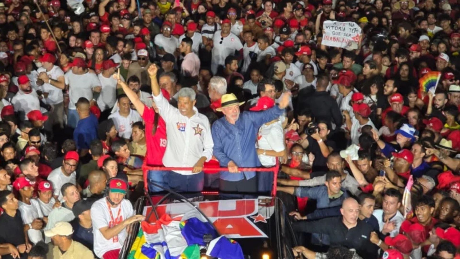  Lula cresce 34 mil votos entre cidade baiana e pernambucana que realizou ato final de campanha ; Foto: Ricardo Stuckert / PT