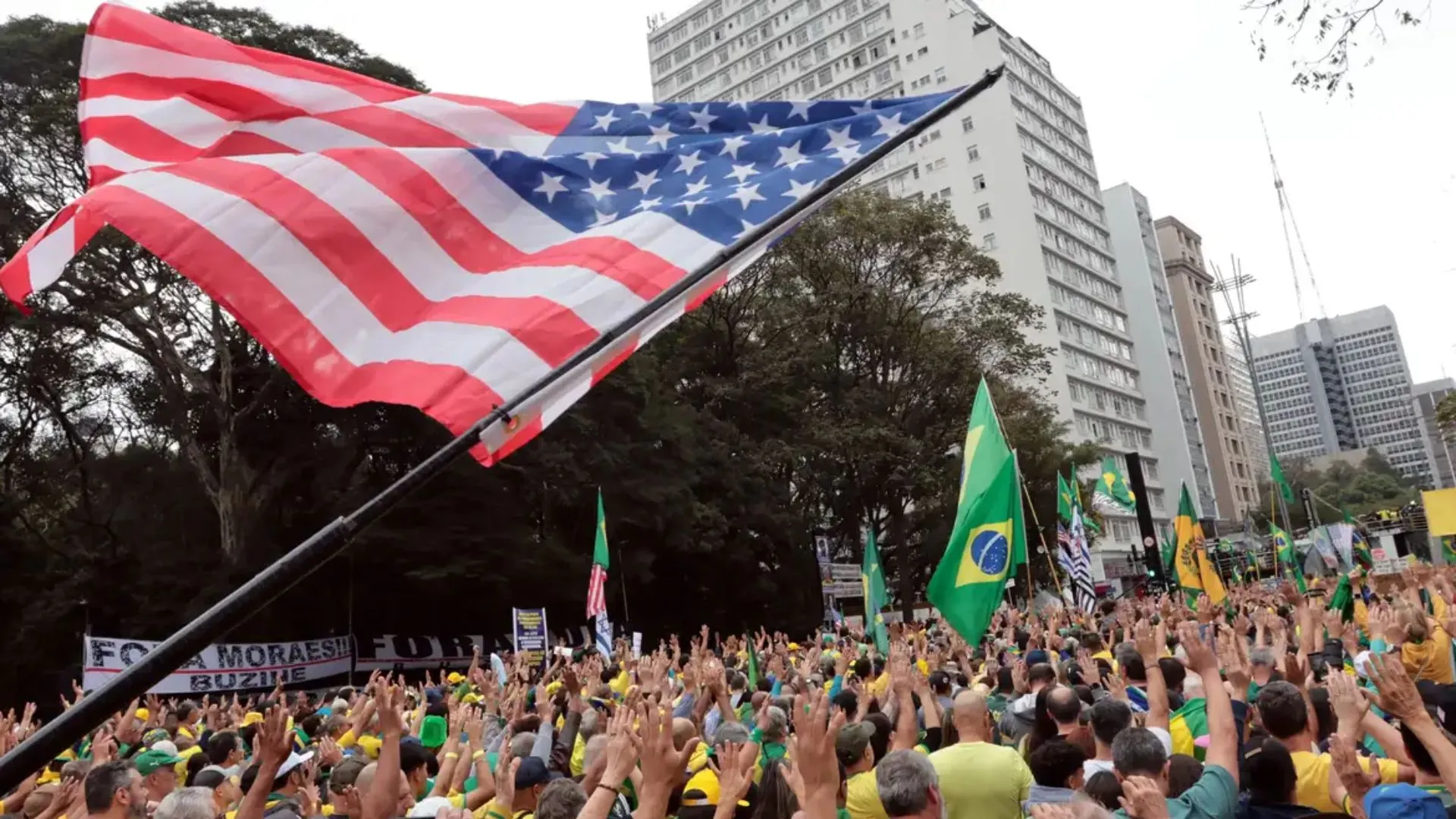 7 de Setembro mostrou que a política virou guerra de gangues, sem juiz