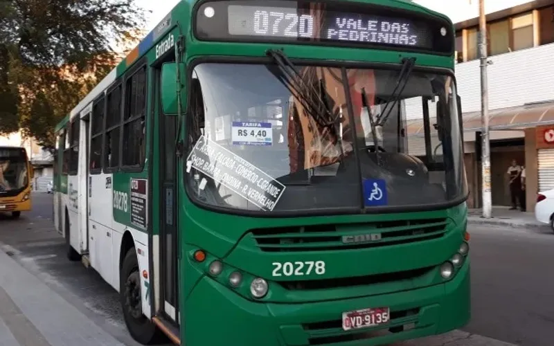 Os bairros do Vale das Pedrinhas e Santa Cruz contam com linhas de ônibus que ligam a região a áreas centrais da cidade, como Lapa, Calçada/Bonfim e à Estação BRT Pedrinhas/Foto: Reprodução