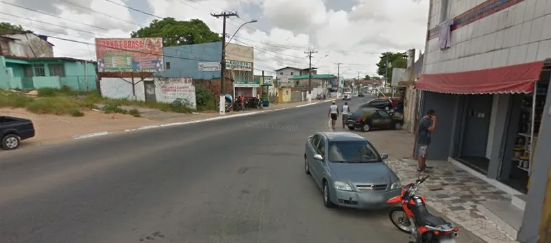 DEU ERRADO: Homem tenta roubar carro e acaba agredido no bairro de Cajazeiras