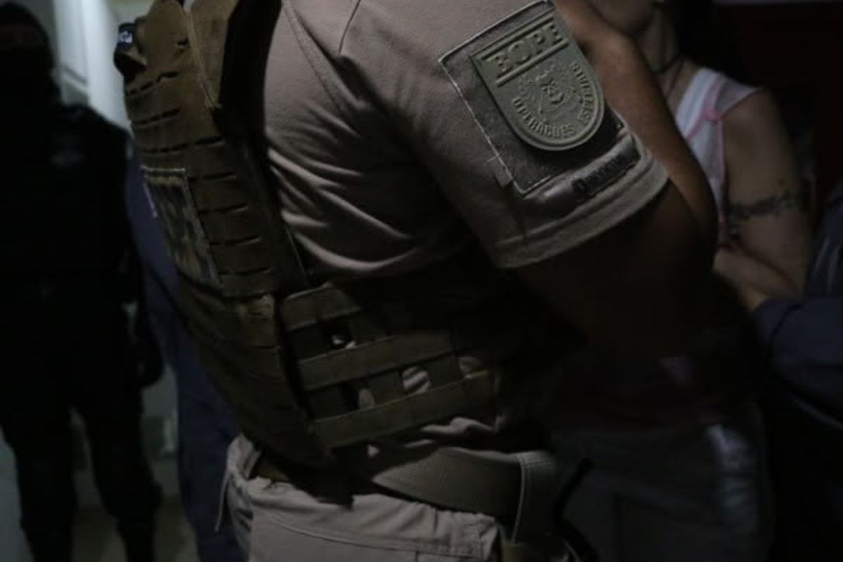 Bope atua em situa&ccedil;&atilde;o com ref&eacute;ns no Nordeste de Amaralina. Foto: Divulga&ccedil;&atilde;o | SSP-BA
