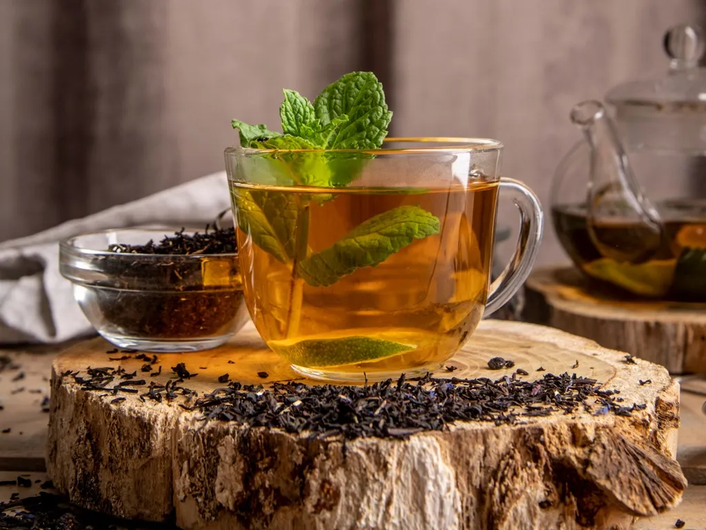 Dia do chá: Naturopata elenca o que beber e conhecimento das plantas